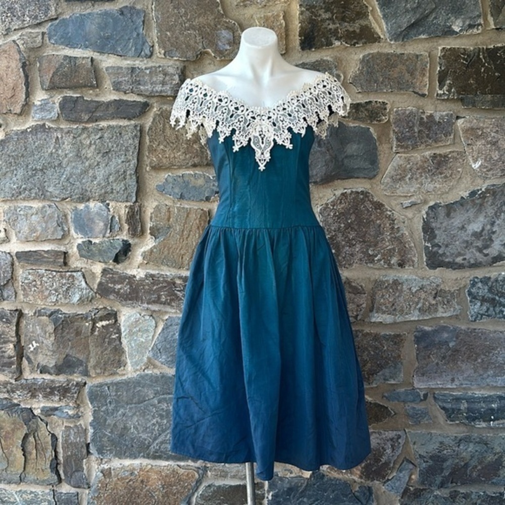Gunne Sax Vintage Off The Shoulder Lace Trim Dress in Teal Size 9/10